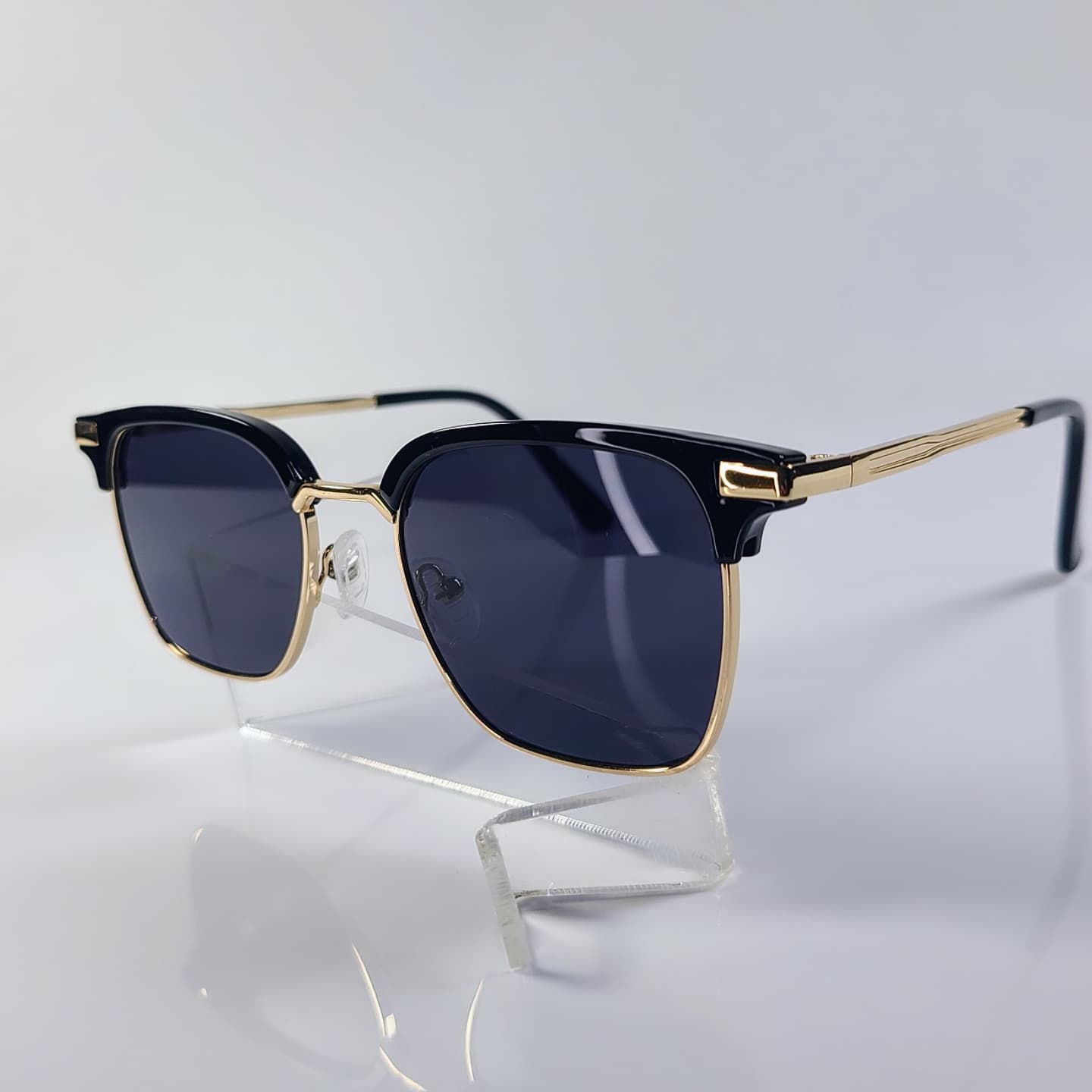 Metallic shades by Naul