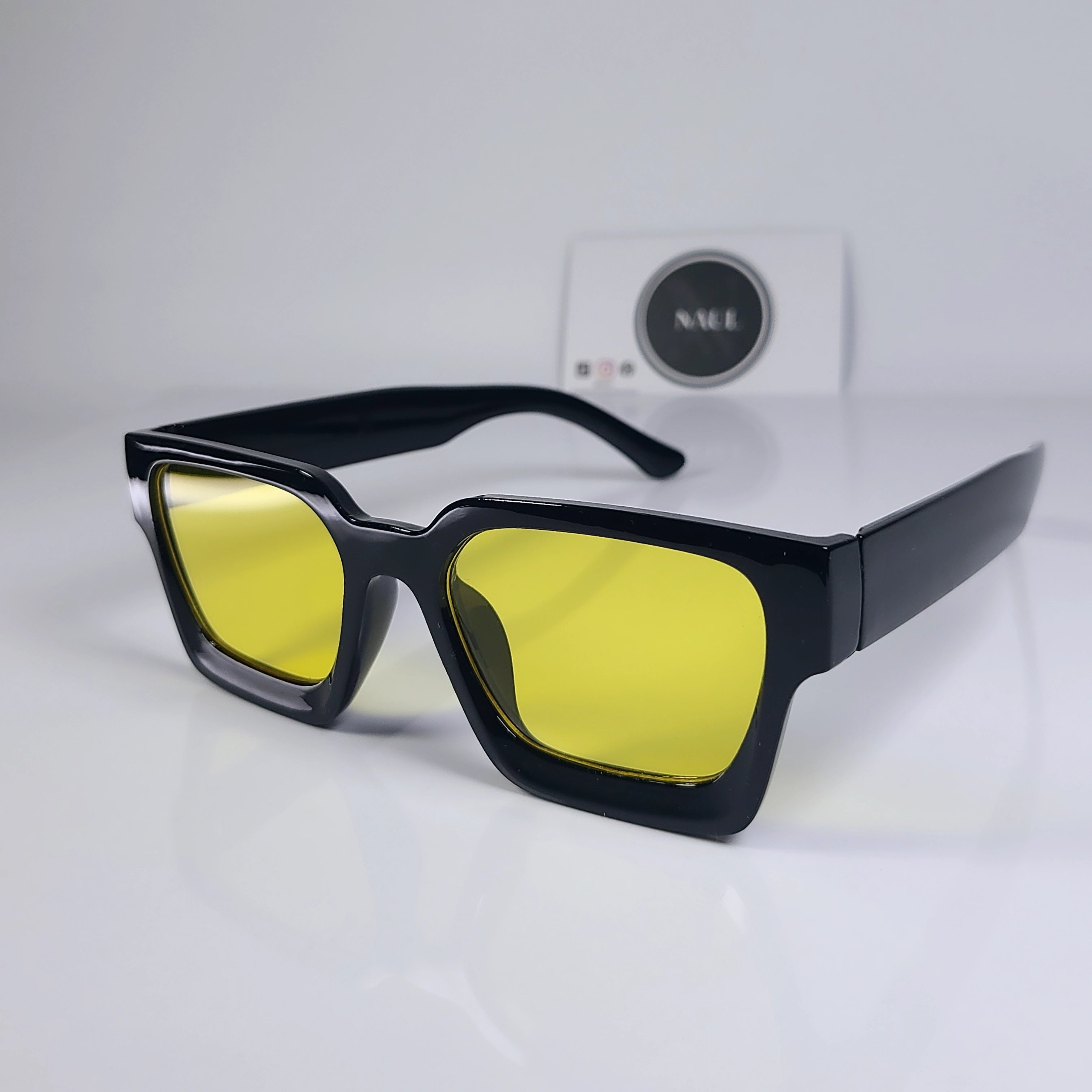 Retro shades by Naul