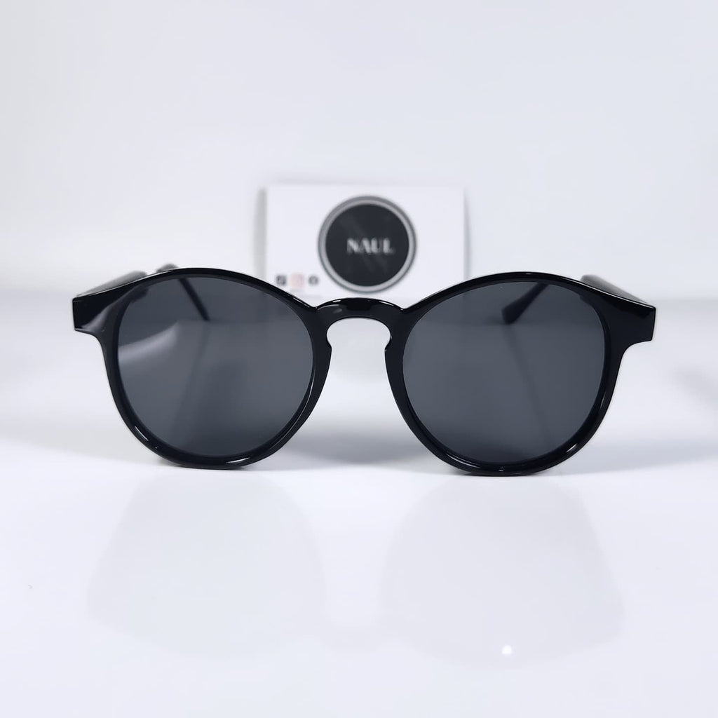 Retro shades by Naul
