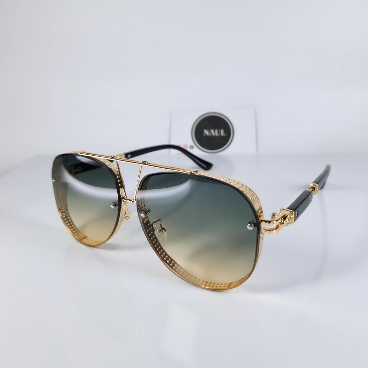AURA SHADES