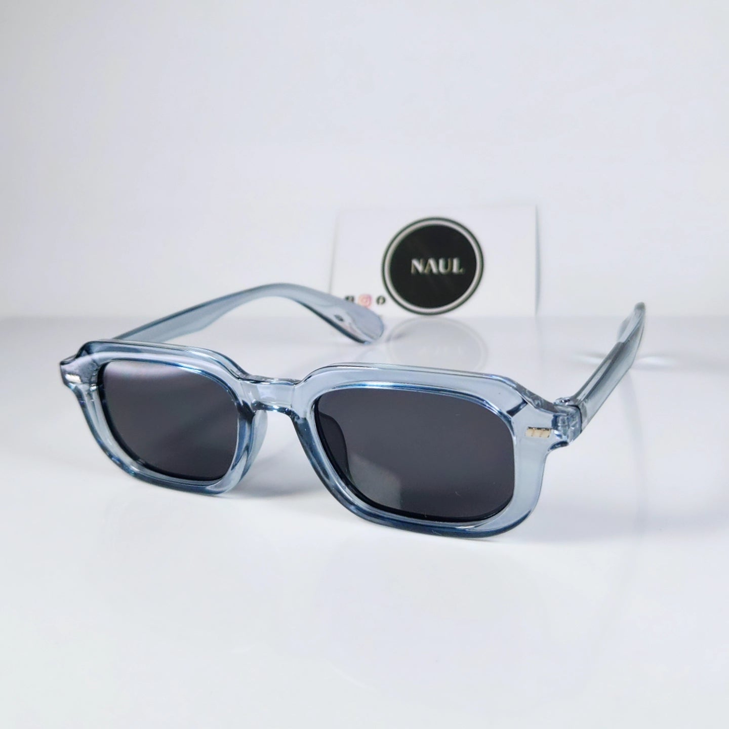 Retro shades by Naul