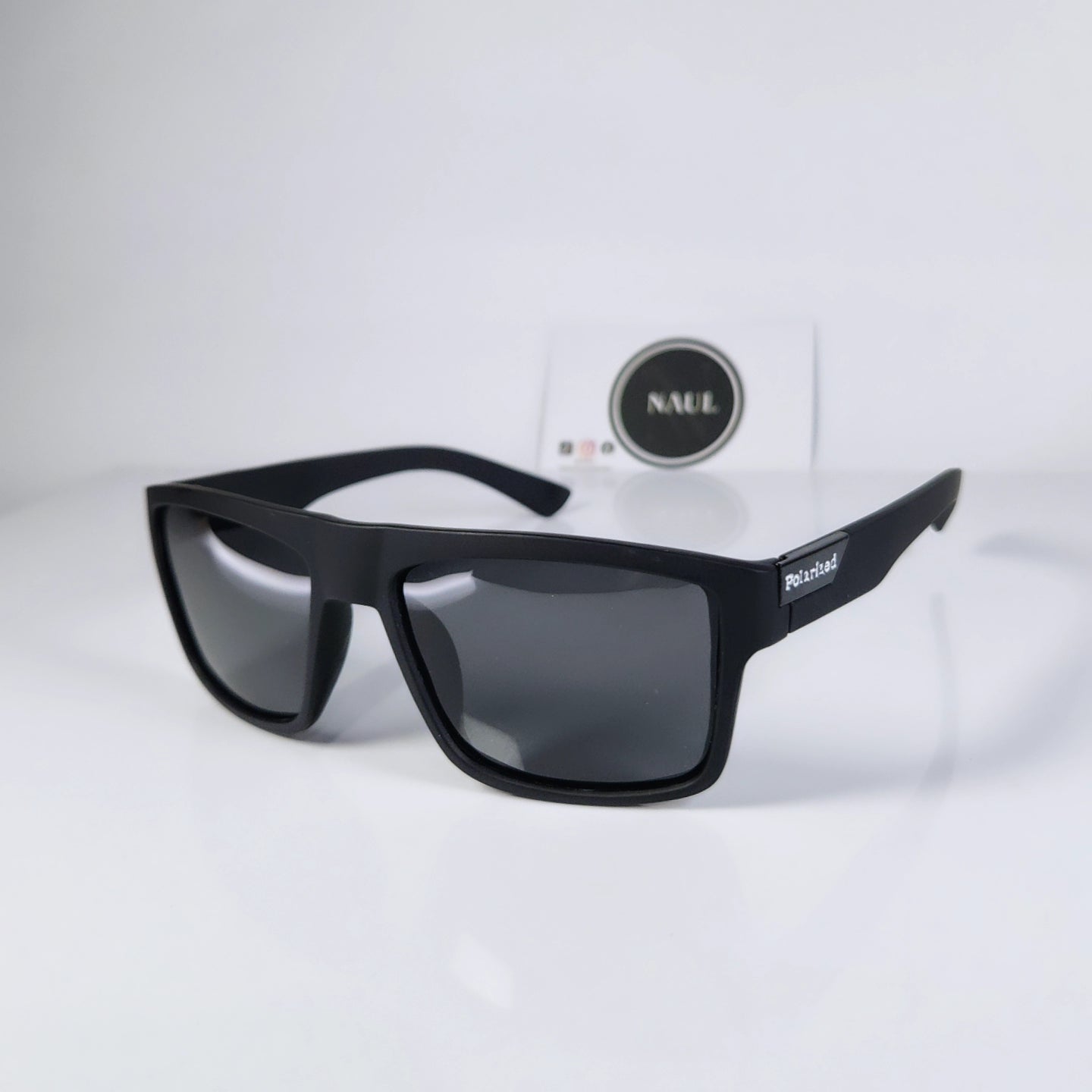 Retro shades by Naul