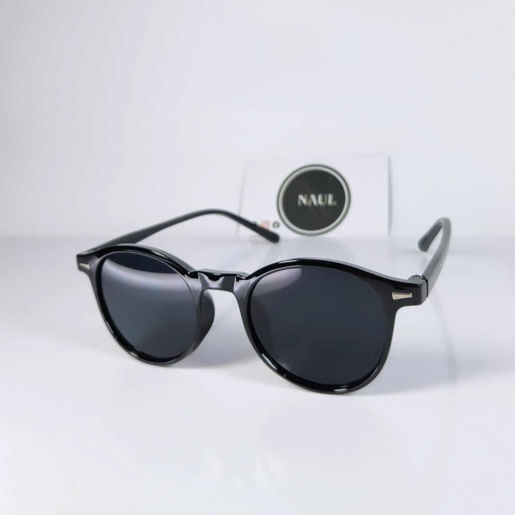 Retro shades by Naul