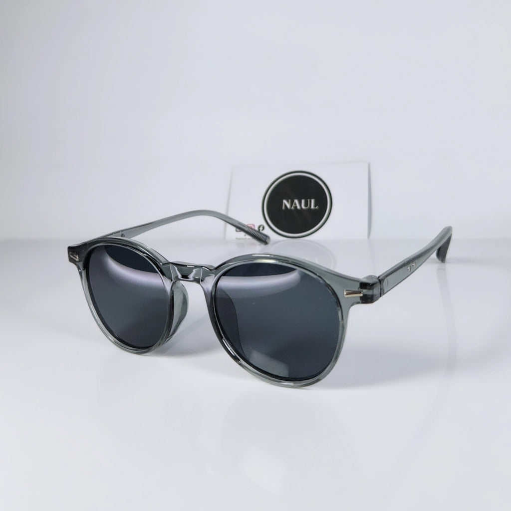 Retro shades by Naul