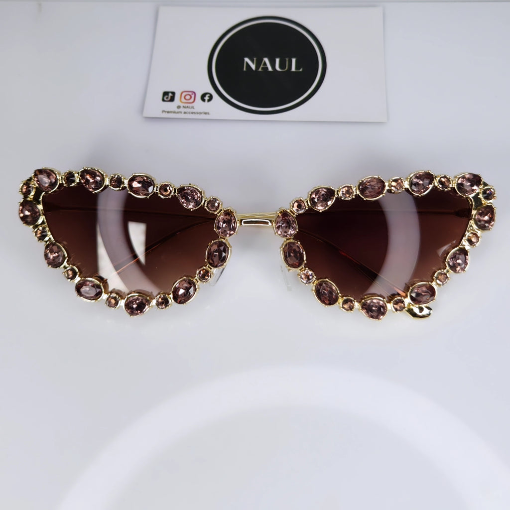 ICONIC SHADES