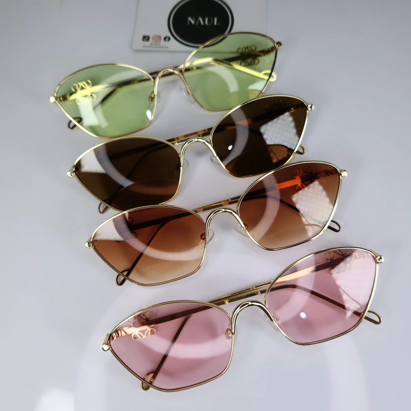 ICONIC SHADES