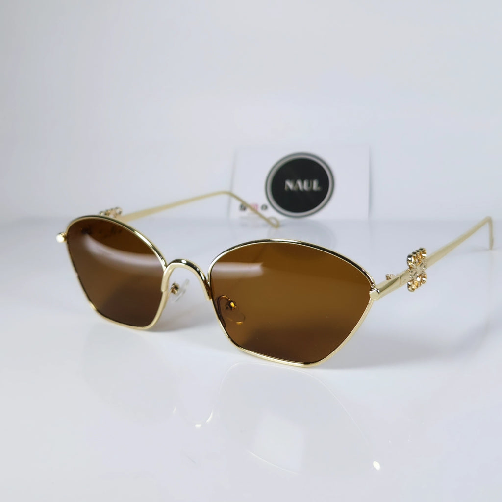 ICONIC SHADES