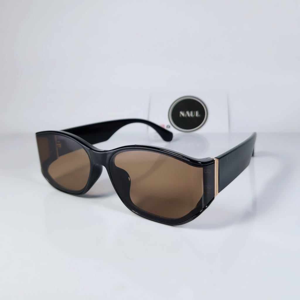 ICONIC SHADES