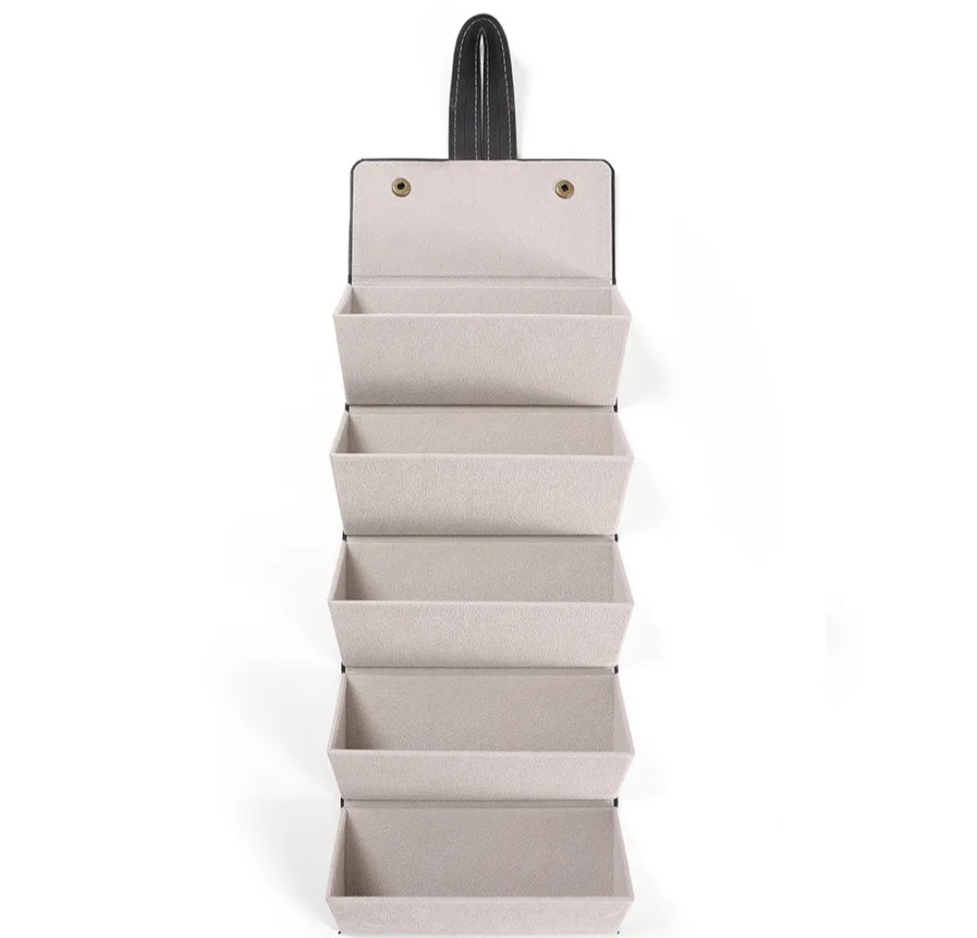 Cases with 5 compartments
